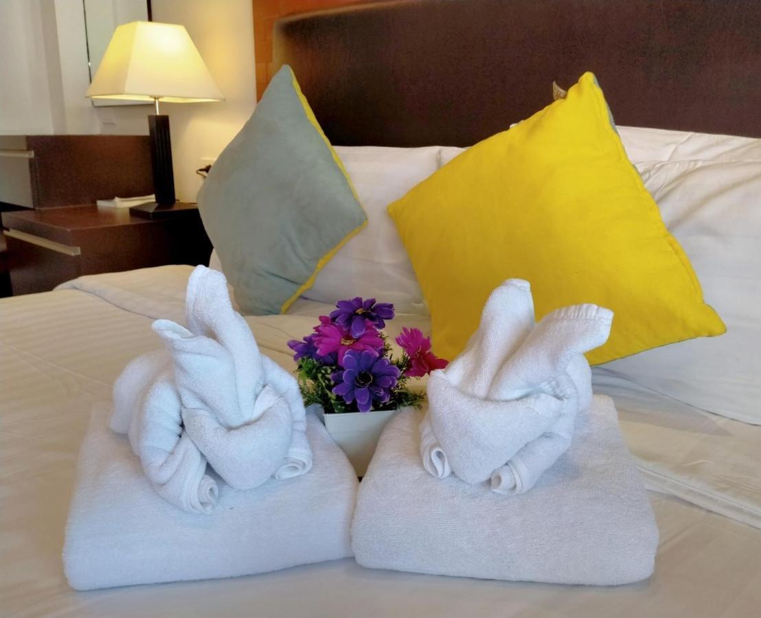 Hotel De Nara-Sha Extra Plus Chiang Mai Dış mekan fotoğraf